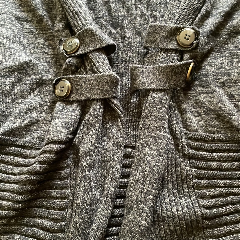 Cardigan - Picture 2 of 5